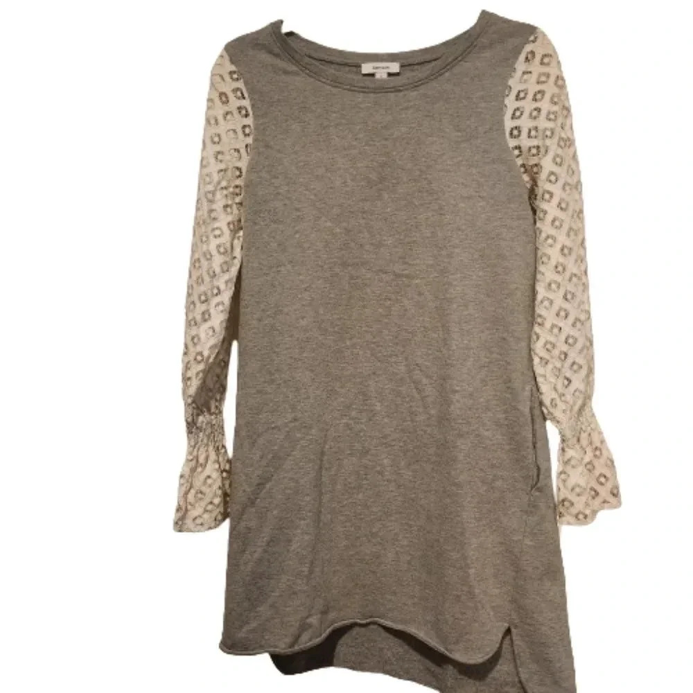 Kensie gray sweatshirt dress with white lace long sleeves Size Small